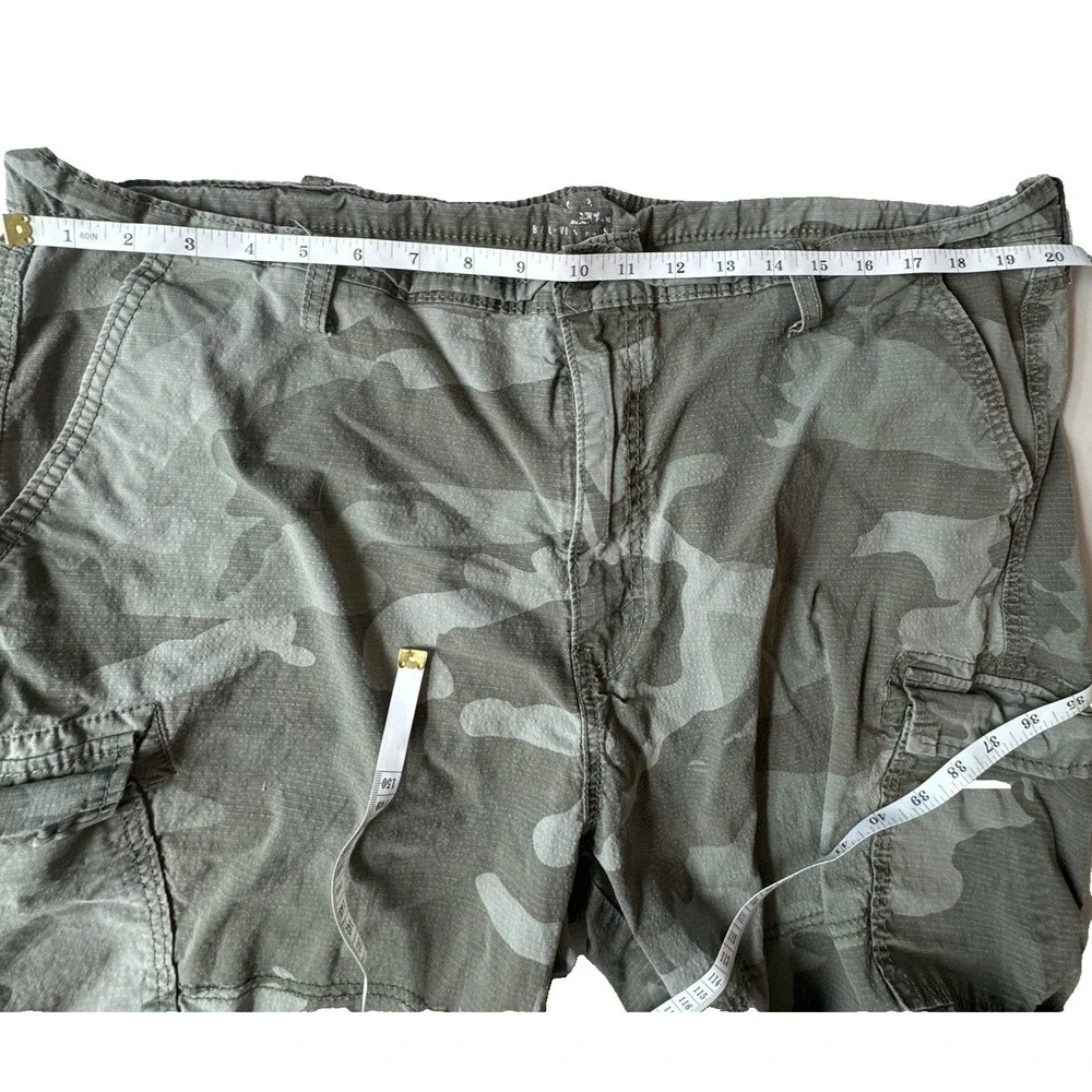 Levis Cargo Shorts Camo Men's 42 Rip Stop Woodland Utility Workwear Casual Faded